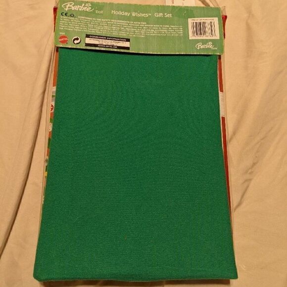 🆕NWT 2005 BARBIE HOLIDAY WISHES GIFT SET - Picture 5 of 5